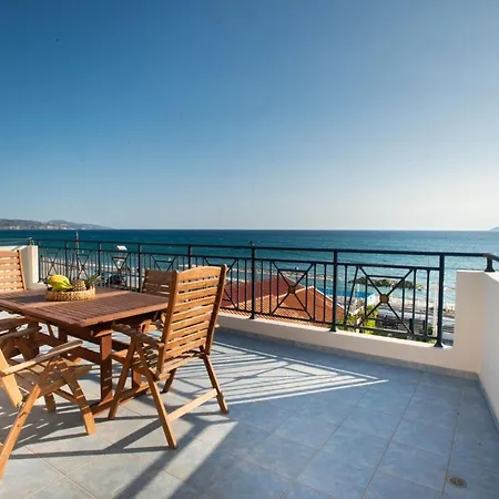 Διαμέρισμα Alkioni , Beachfront, With Sea View